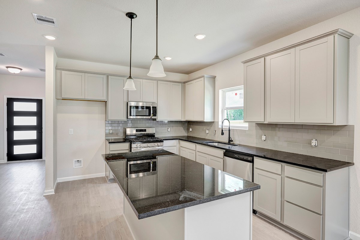 1233 Anderson Drive Trenton TX 75490