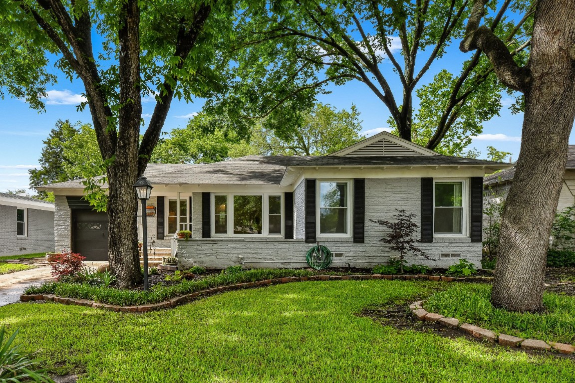 2651 San Marcus Avenue Dallas TX 75228