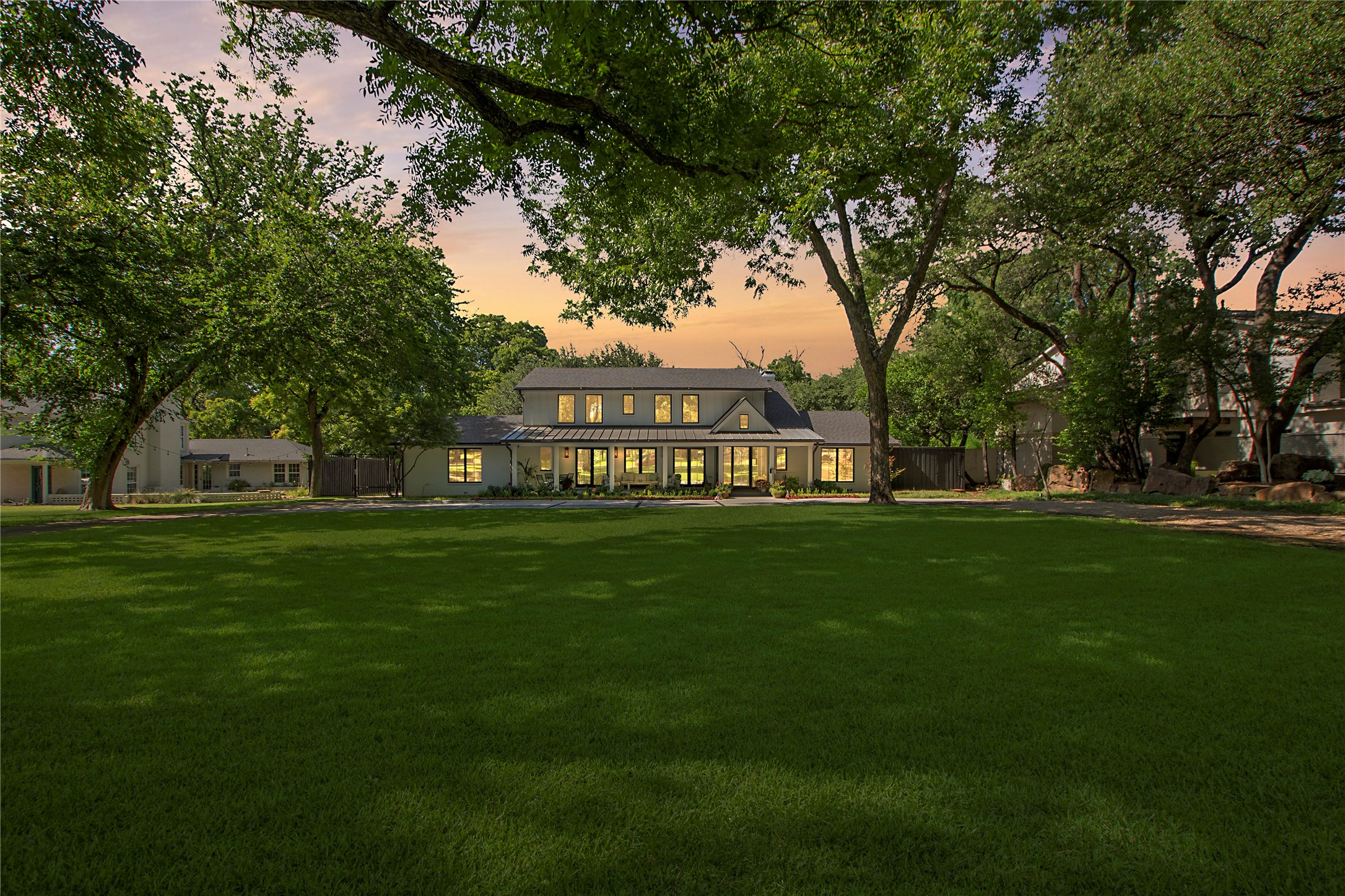 3951 Cobblestone Drive Dallas TX 75229