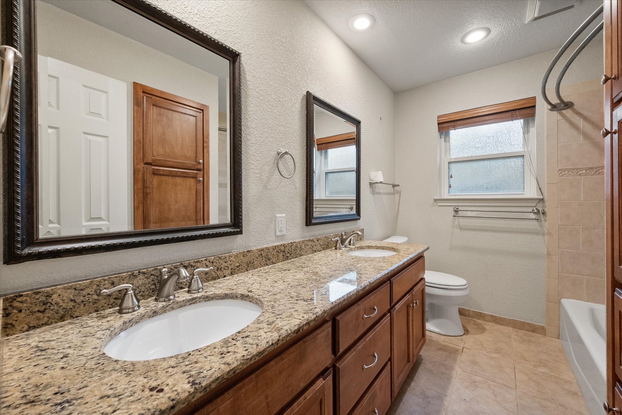 3008 Woodford Drive Arlington TX 76013