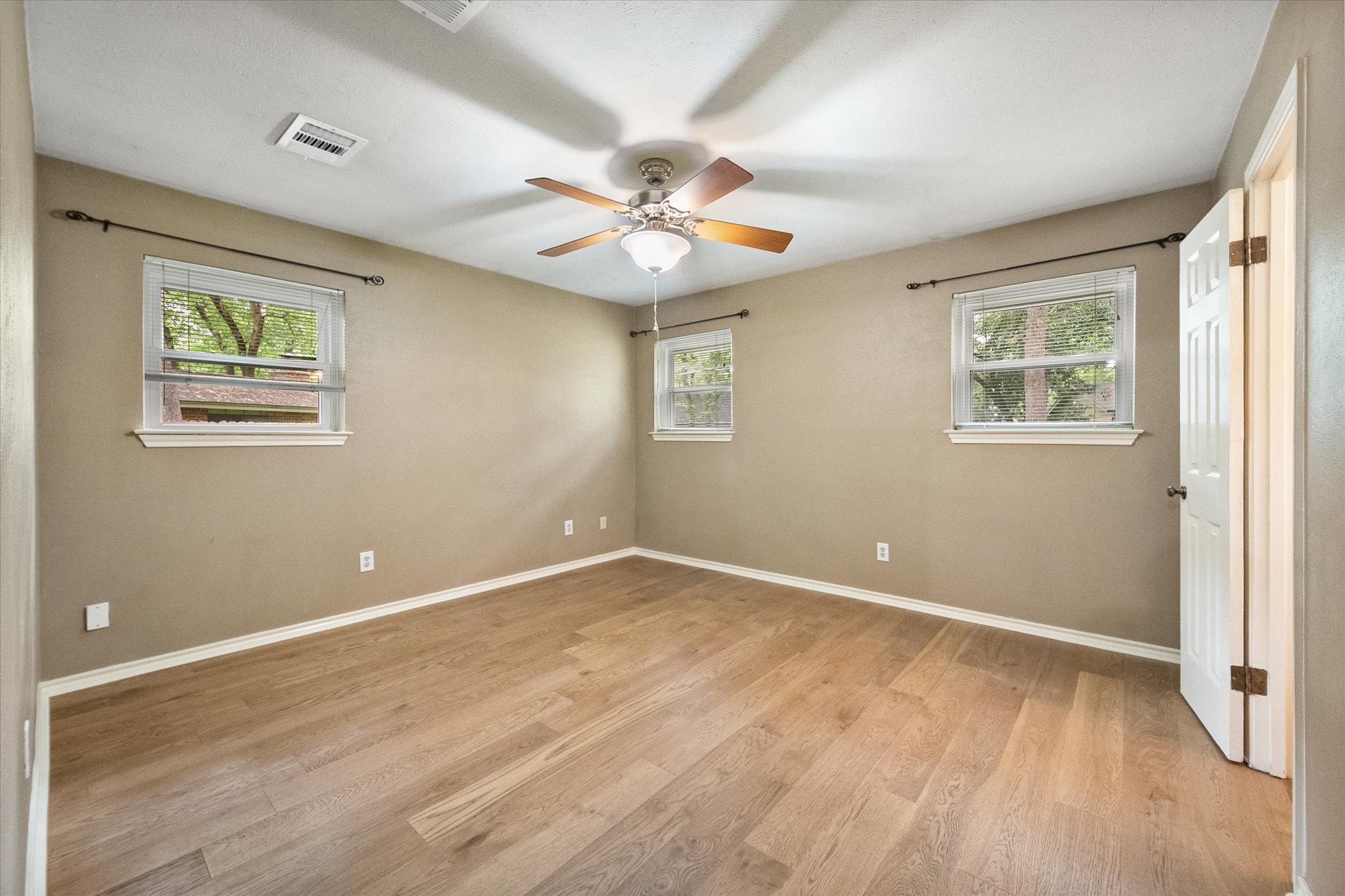 3008 Woodford Drive Arlington TX 76013