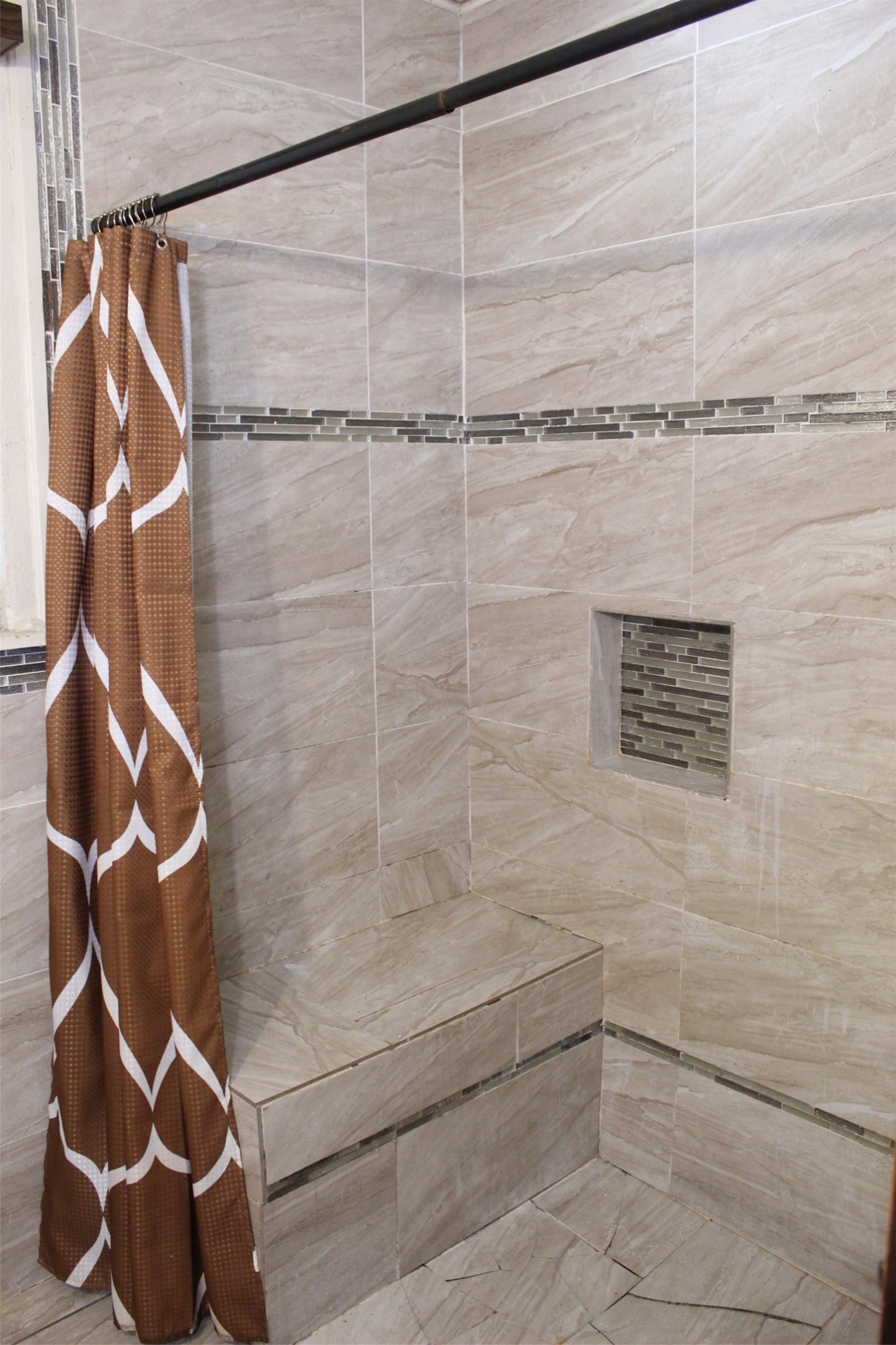 612 Ranier Circle Garland TX 75041