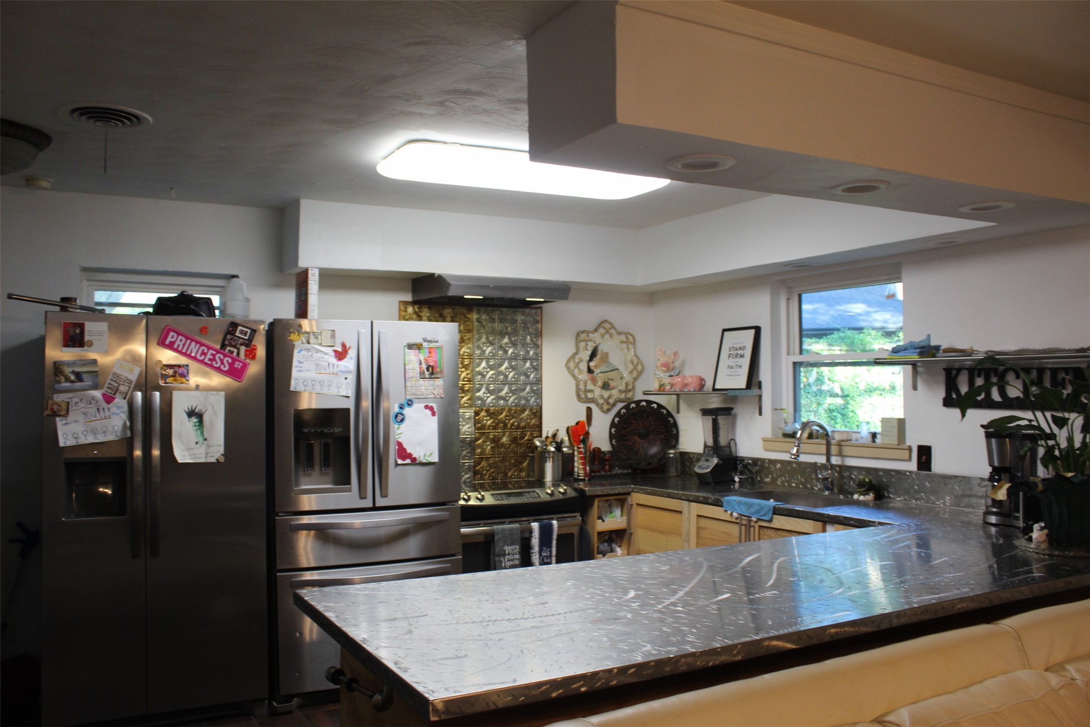 612 Ranier Circle Garland TX 75041