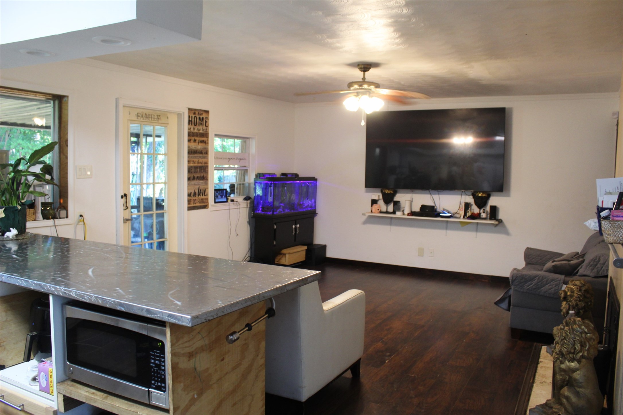 612 Ranier Circle Garland TX 75041