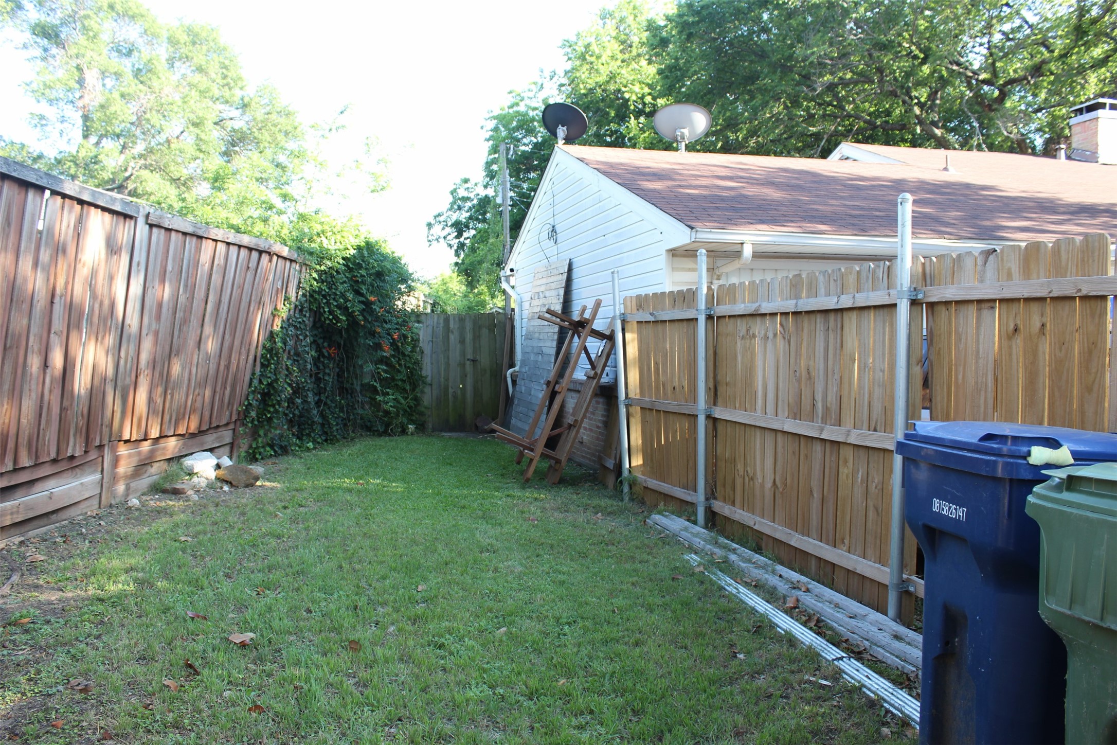 612 Ranier Circle Garland TX 75041