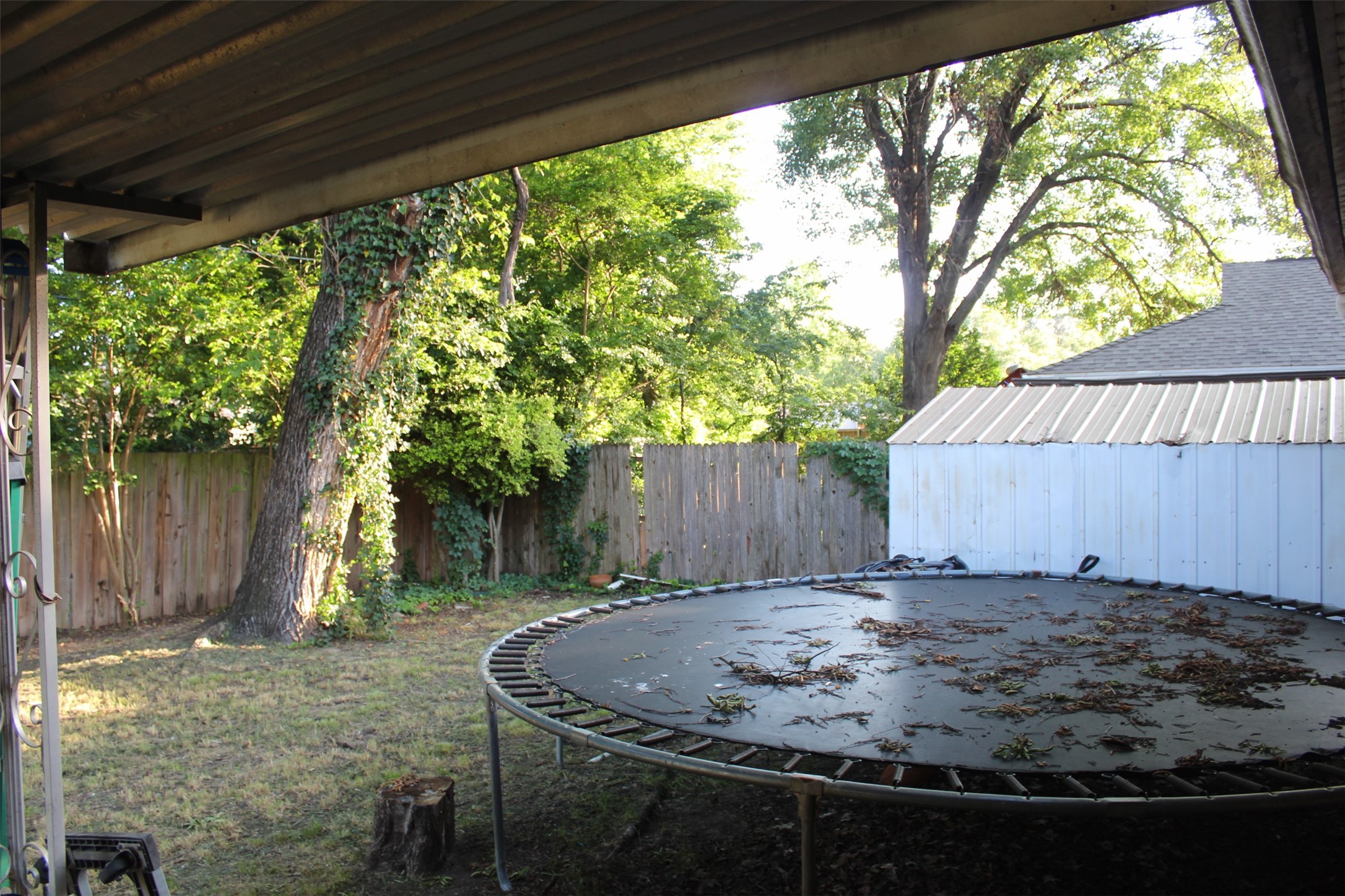 612 Ranier Circle Garland TX 75041
