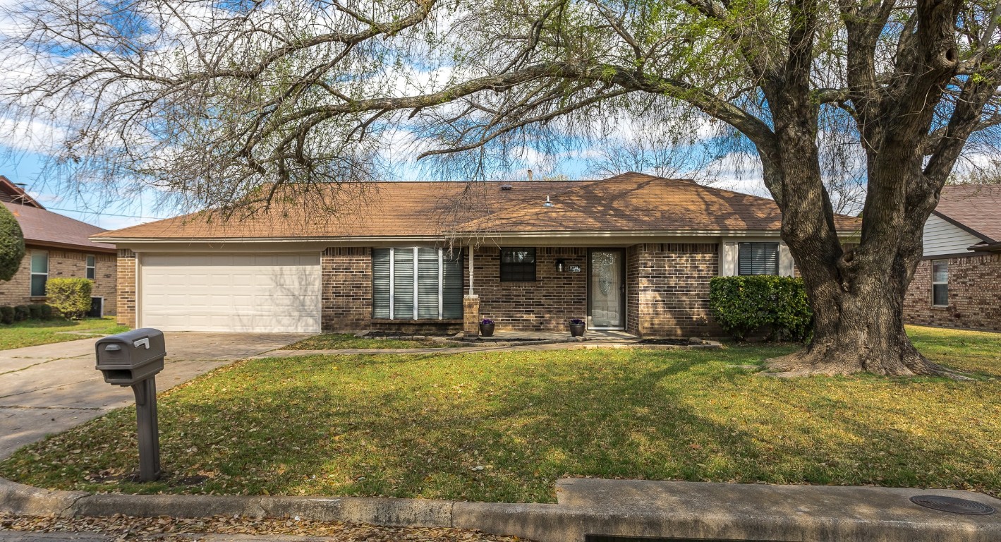 5712 Acapulco Drive North Richland Hills TX 76180