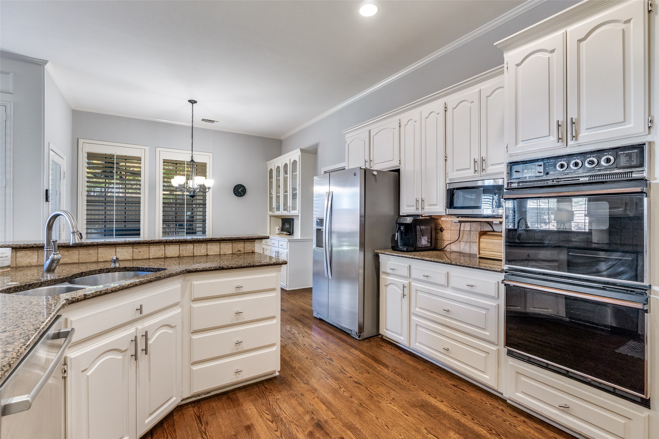 6703 Mimms Drive Dallas TX 75252