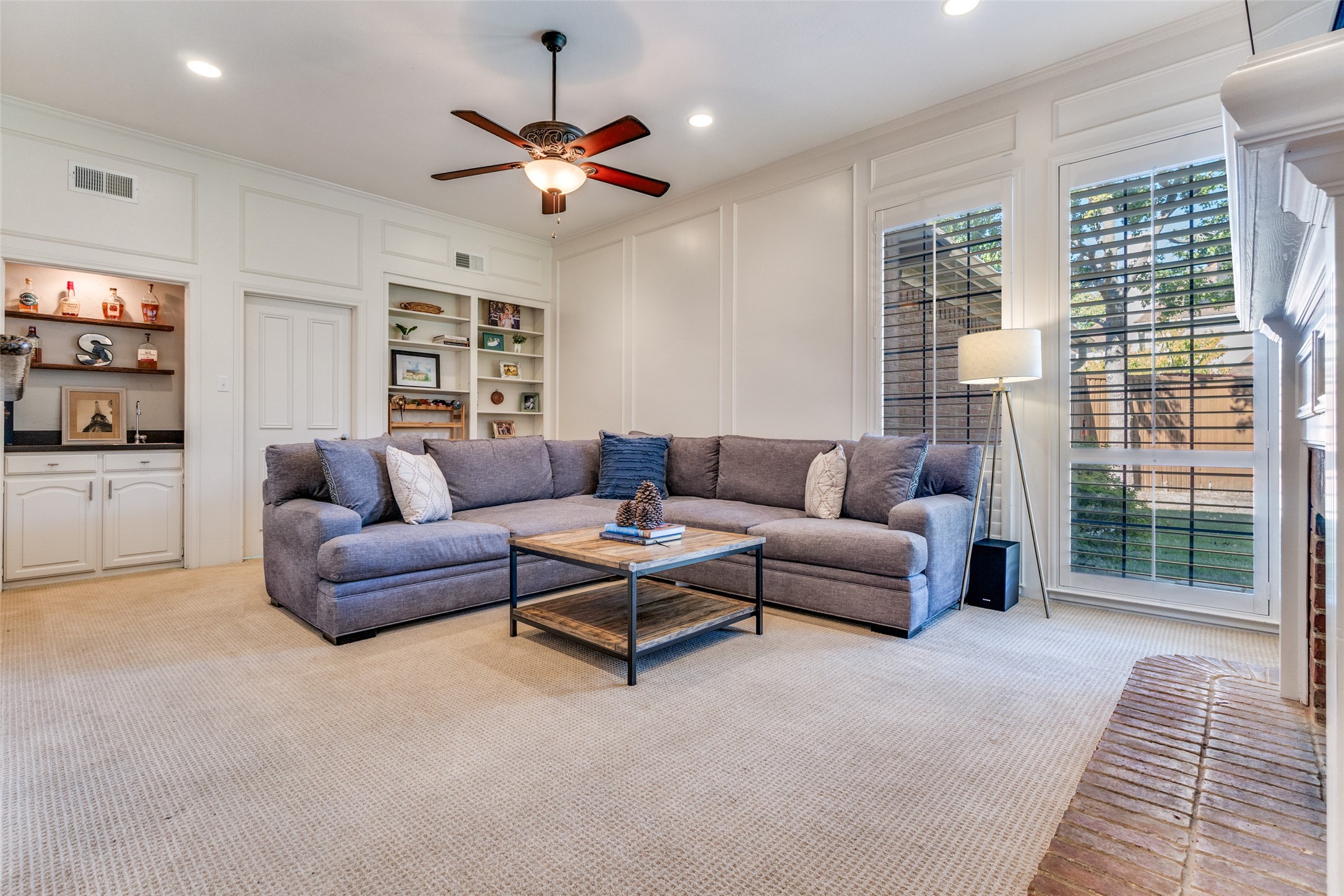 6703 Mimms Drive Dallas TX 75252