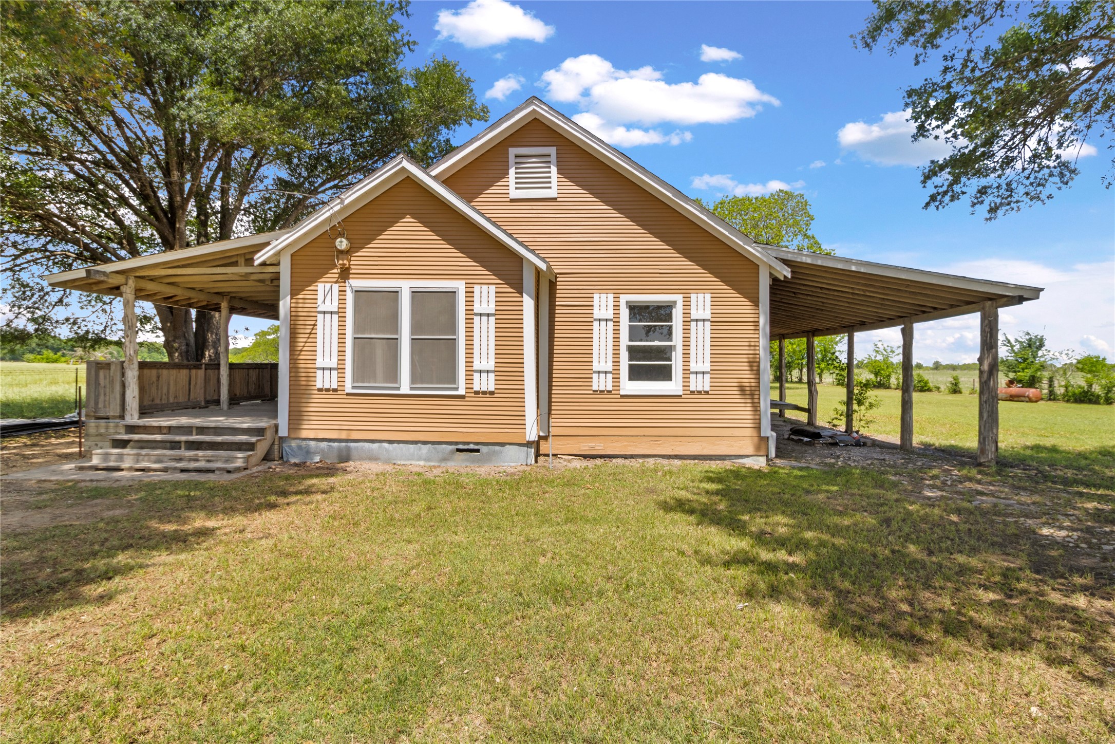 15505 County Road 3030 Kerens TX 75144