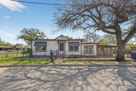 3800 E 4th Street Fort Worth TX 76111