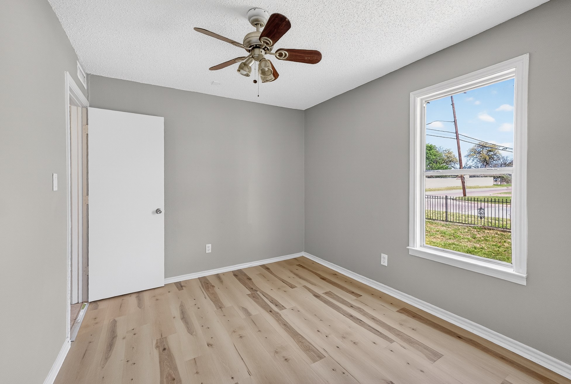 3800 E 4th Street Fort Worth TX 76111