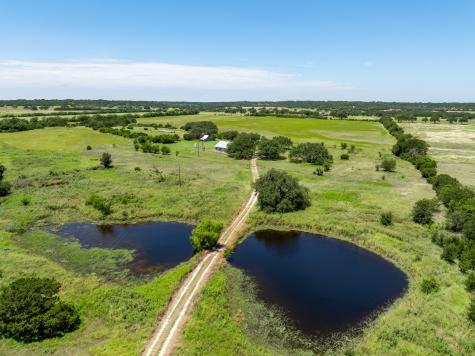 5770 County Road 309 Cranfills Gap TX 76637