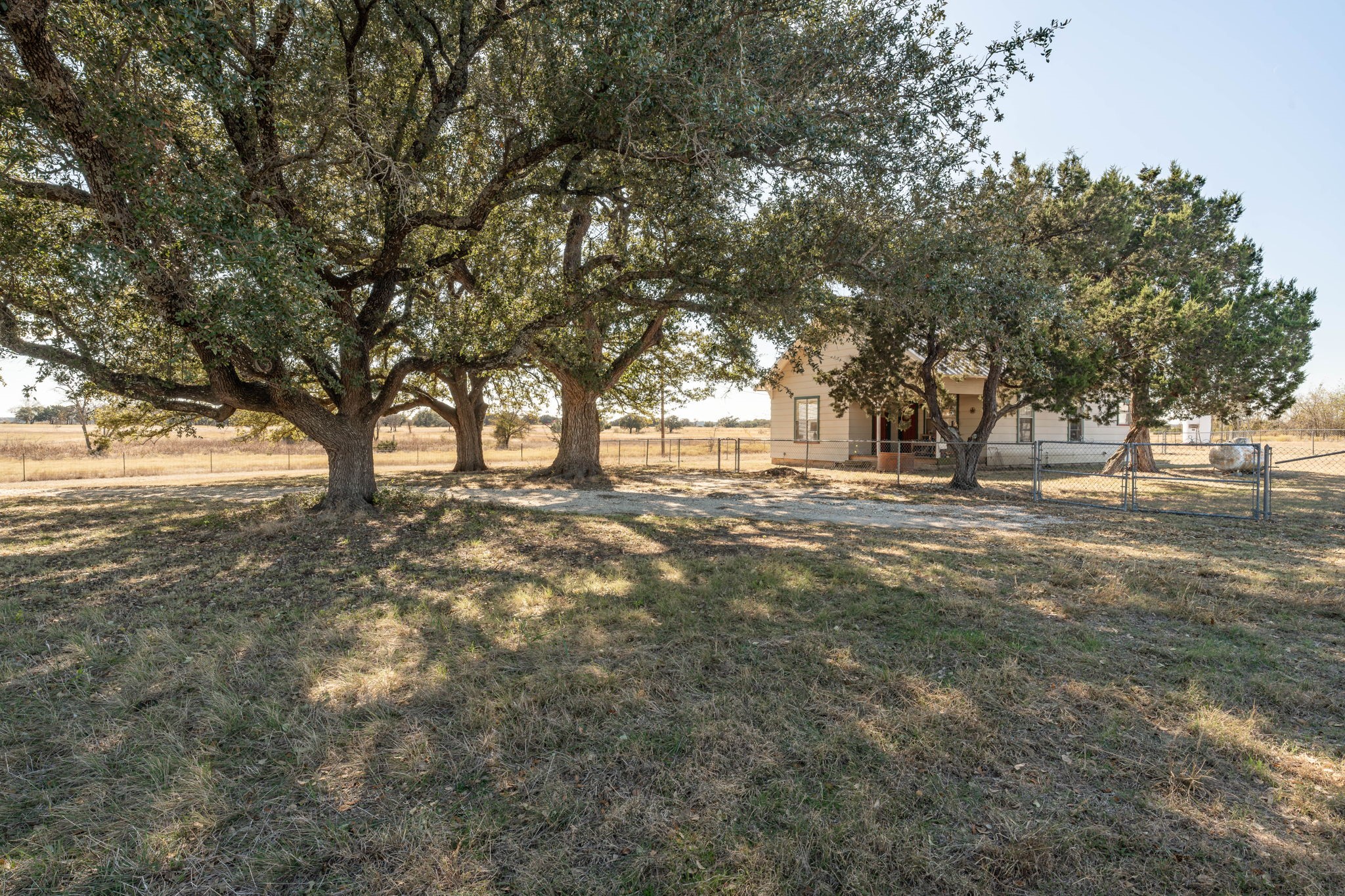5770 County Road 309 Cranfills Gap TX 76637