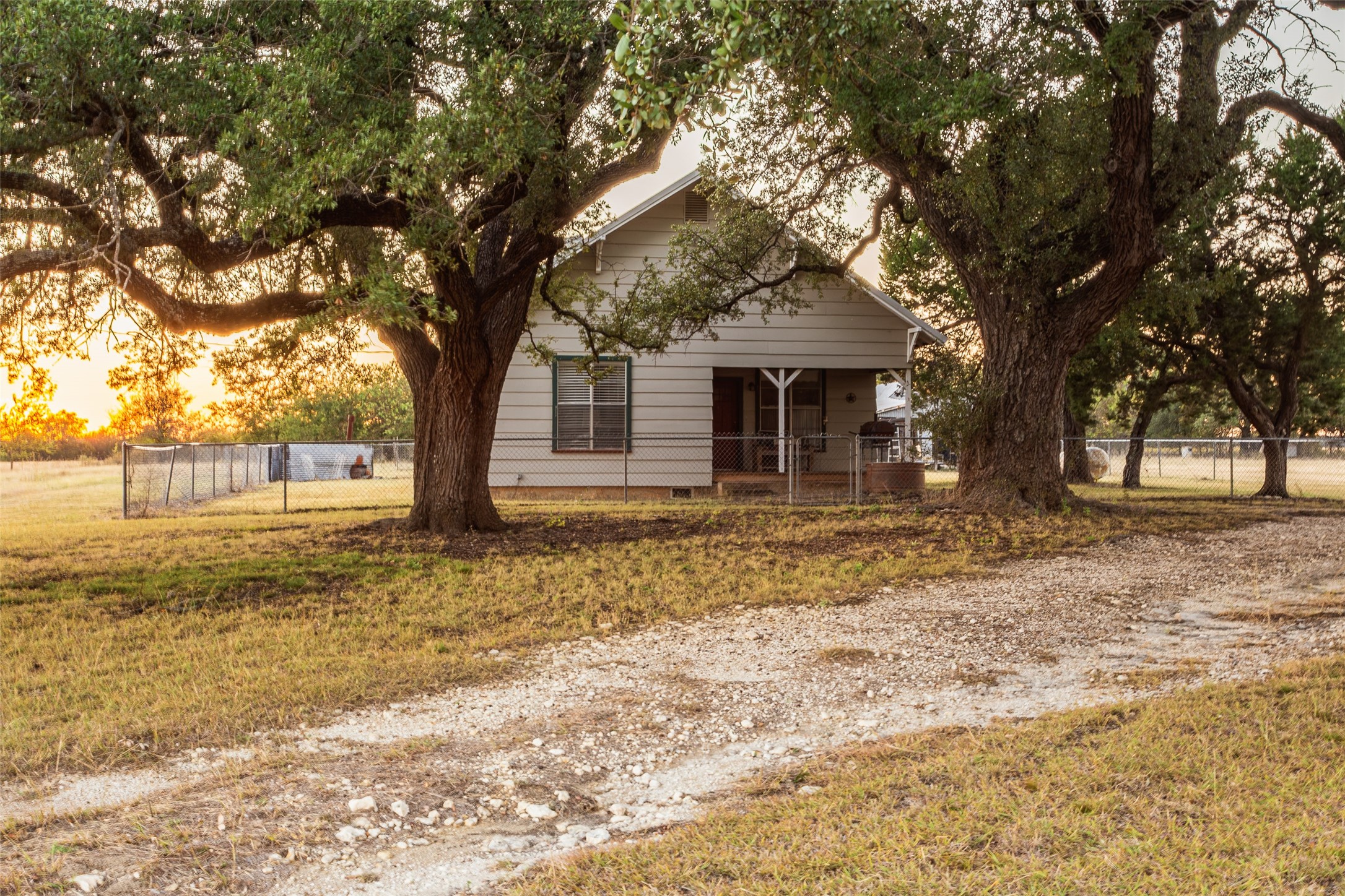 5770 County Road 309 Cranfills Gap TX 76637