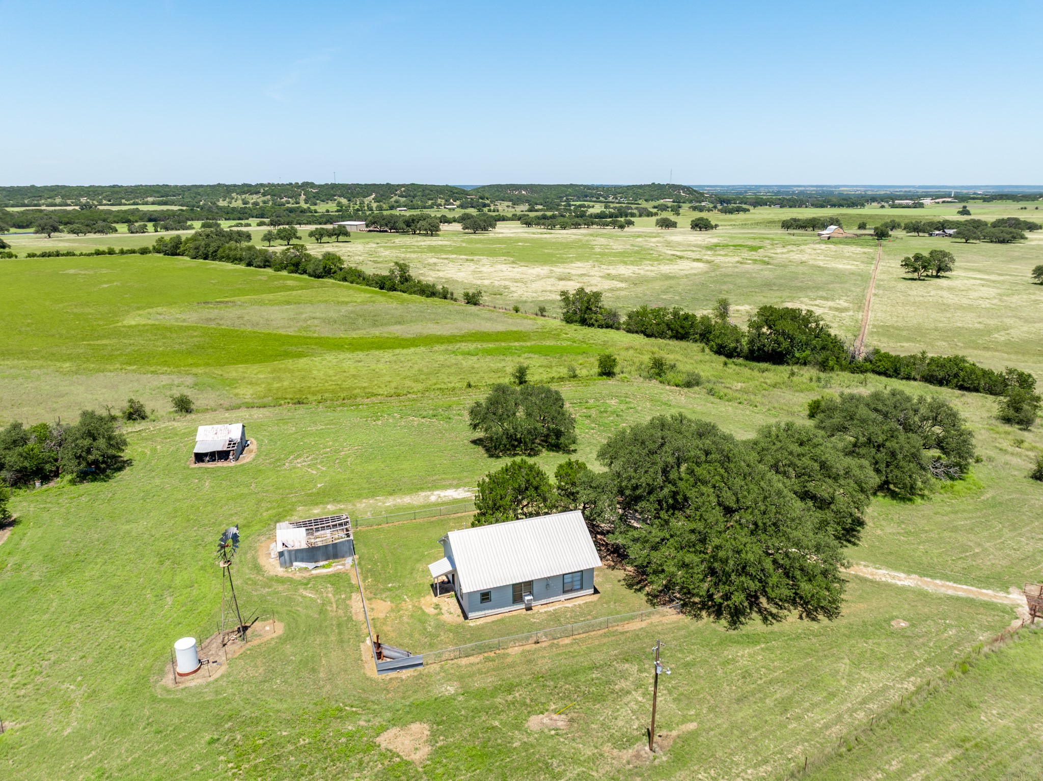 5770 County Road 309 Cranfills Gap TX 76637