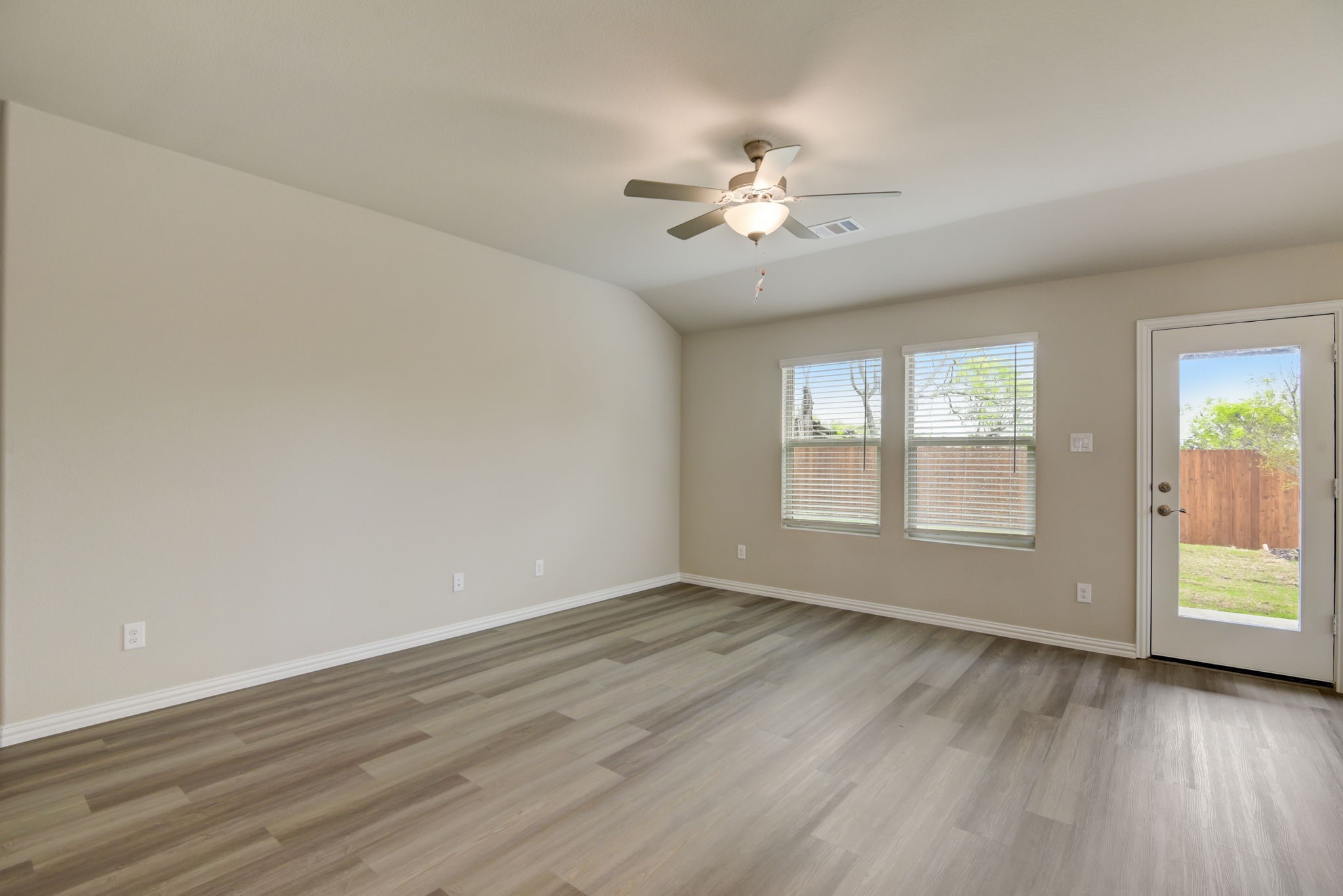 215 Teton Street Greenville TX 75402