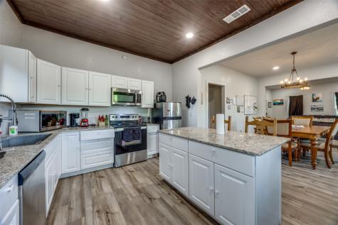 725 S Walnut Street Sherman TX 75090
