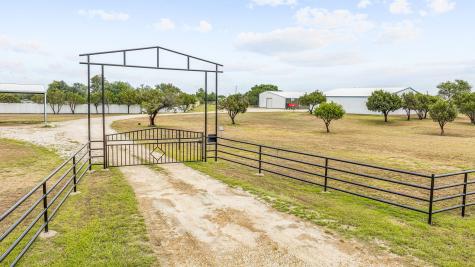 7517 Us Highway 67 Stephenville TX 76401