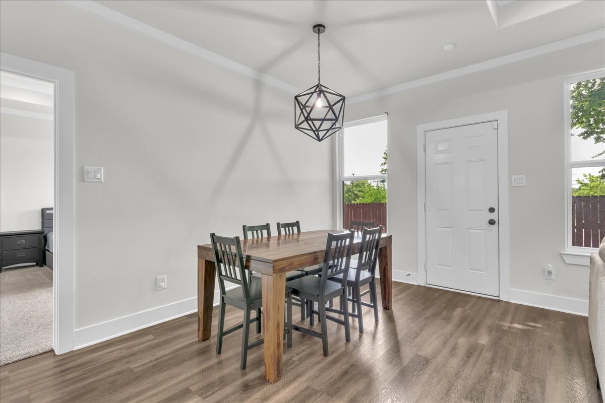 9228 Beckley View Avenue Dallas TX 75232