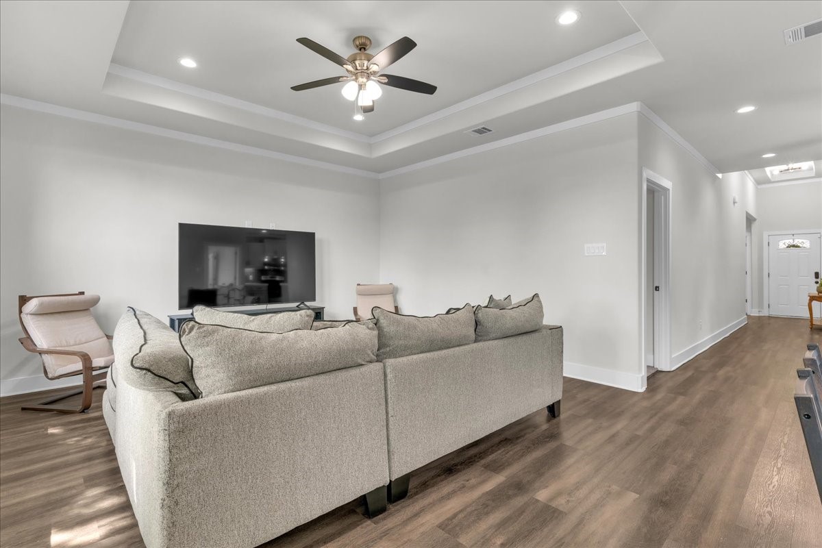 9228 Beckley View Avenue Dallas TX 75232