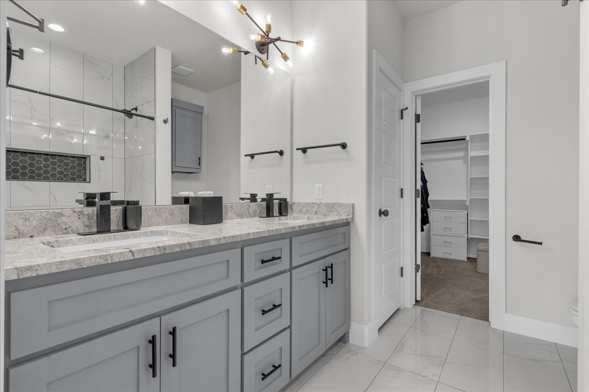 9228 Beckley View Avenue Dallas TX 75232