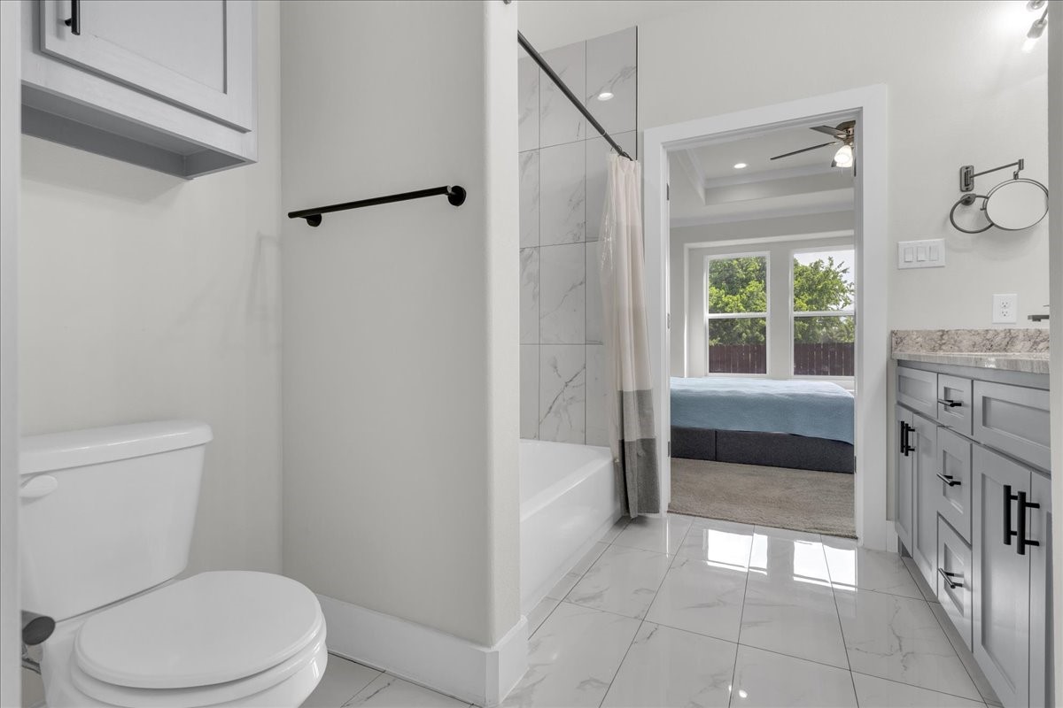 9228 Beckley View Avenue Dallas TX 75232