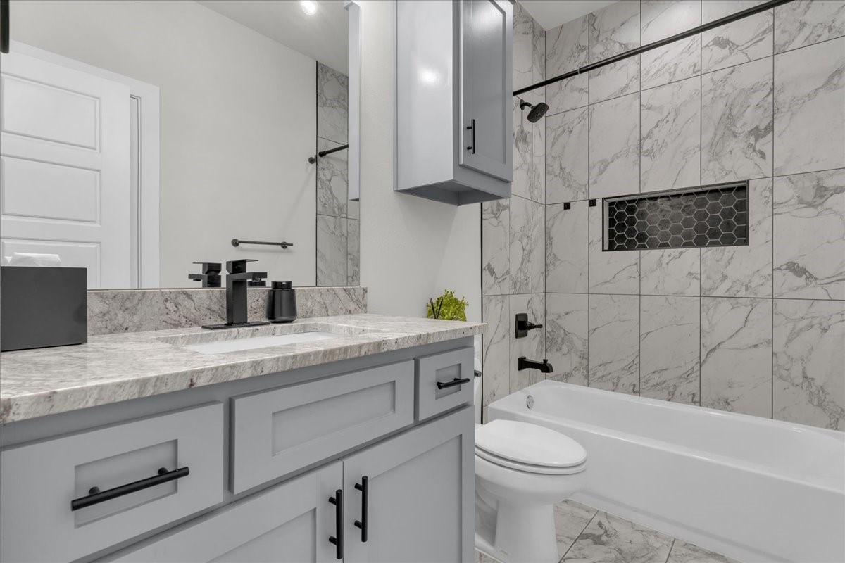 9228 Beckley View Avenue Dallas TX 75232