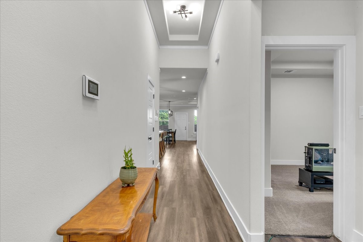 9228 Beckley View Avenue Dallas TX 75232
