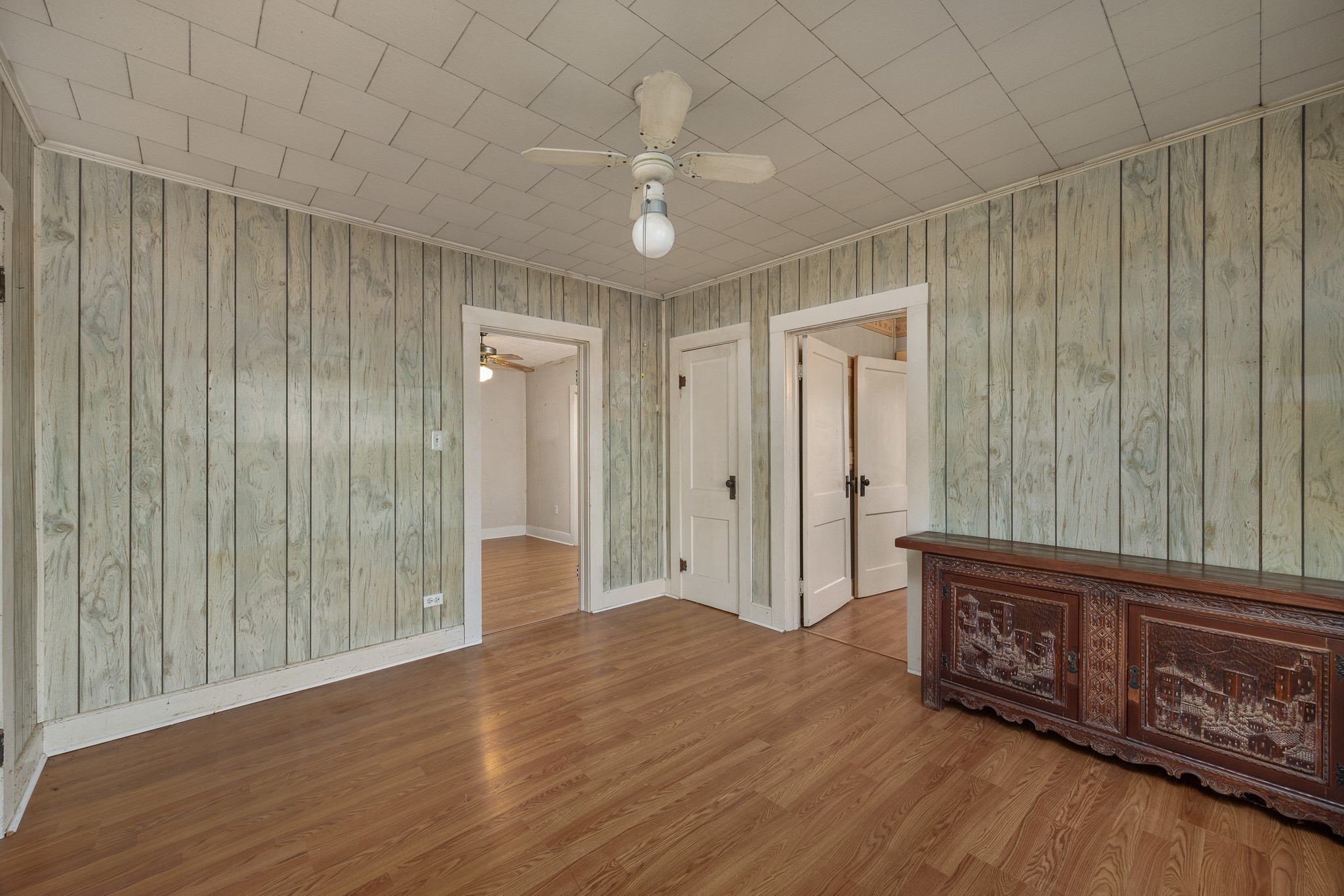 303 Seeley Avenue Mount Calm TX 76673