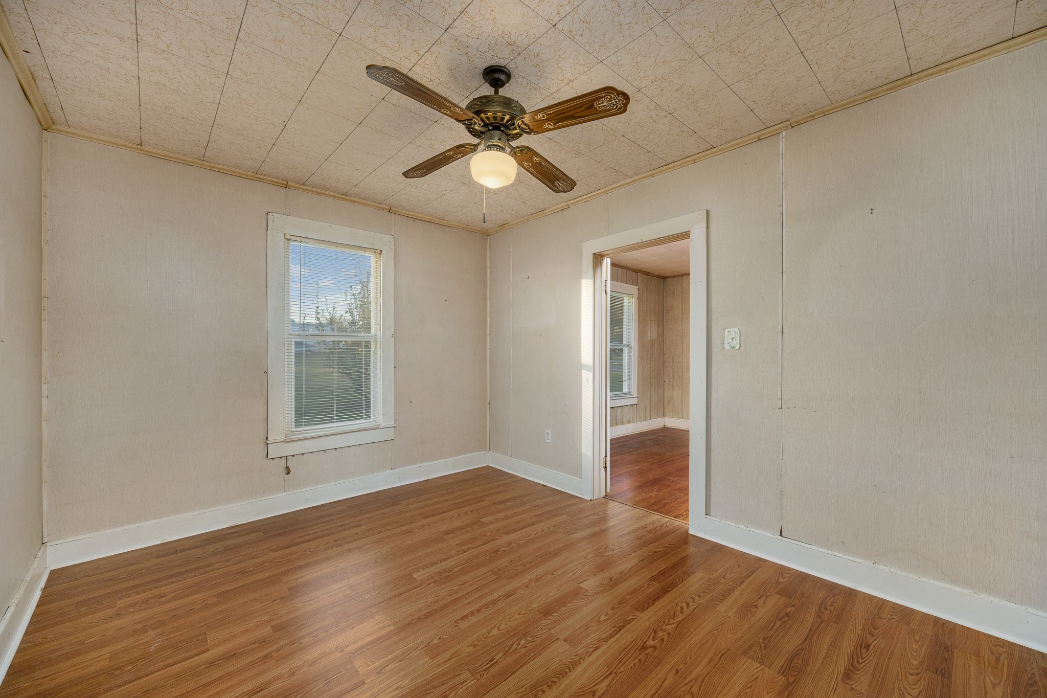 303 Seeley Avenue Mount Calm TX 76673