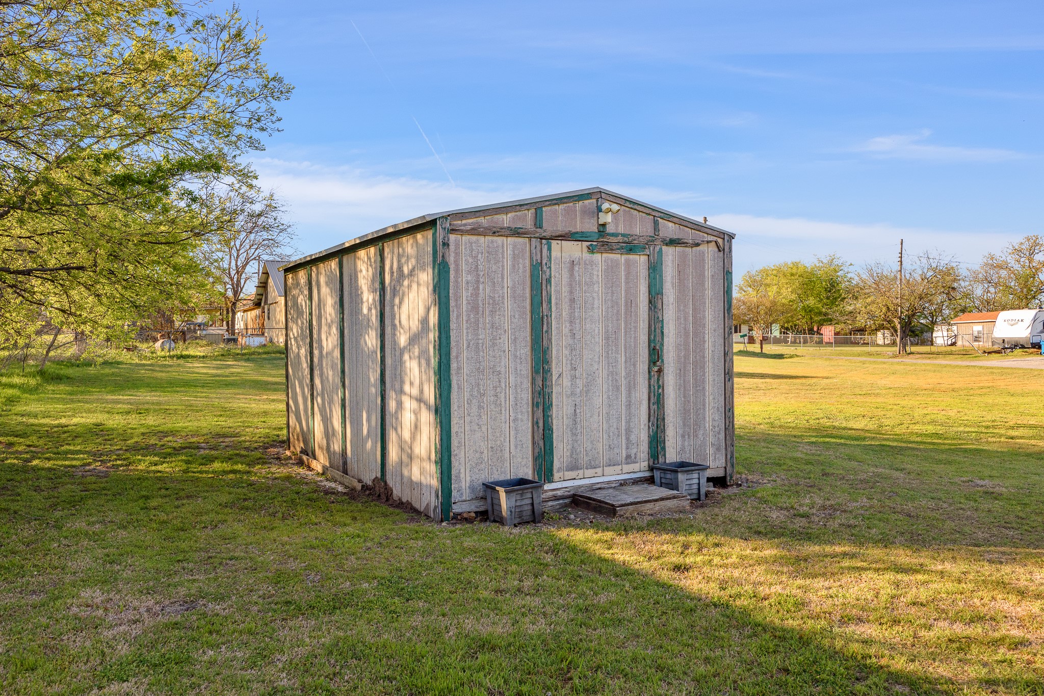 303 Seeley Avenue Mount Calm TX 76673