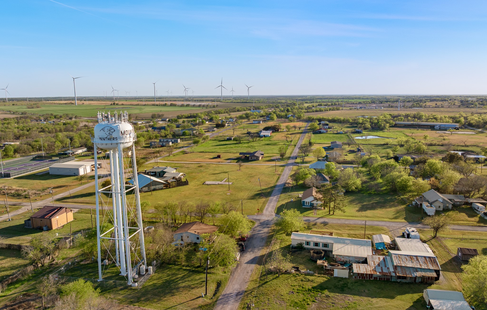 303 Seeley Avenue Mount Calm TX 76673