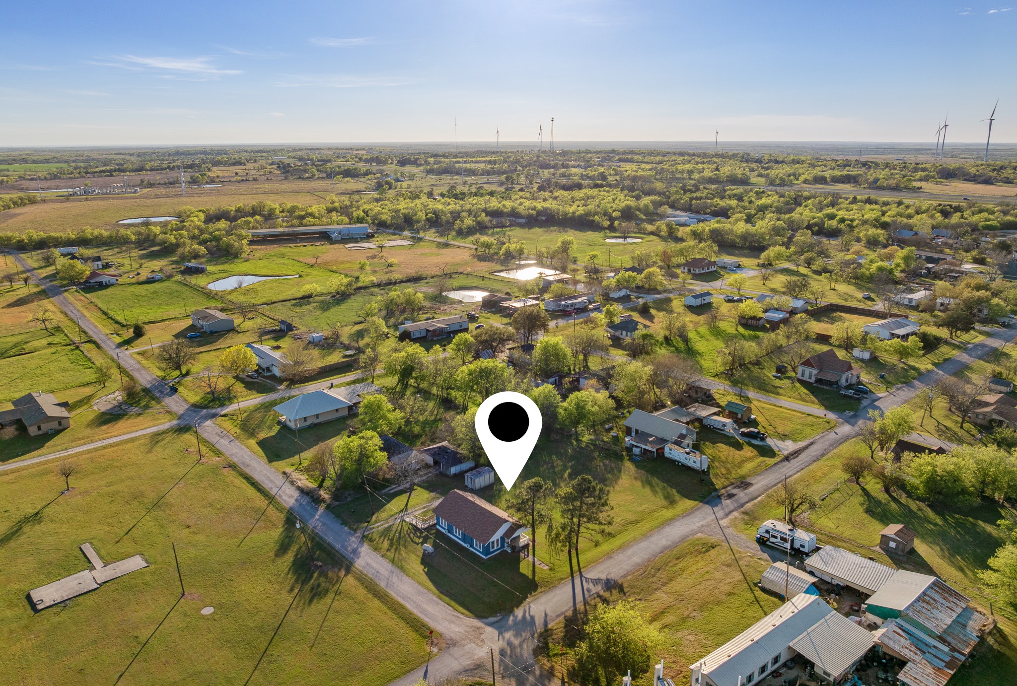 303 Seeley Avenue Mount Calm TX 76673
