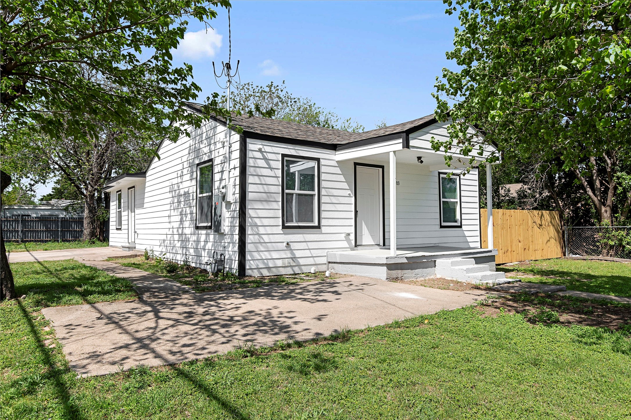 2703 Marjorie Avenue Dallas TX 75216