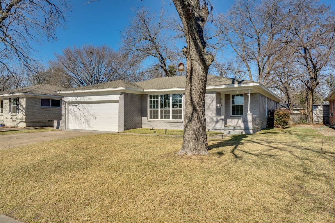 8809 Triton Lane Dallas TX 75227