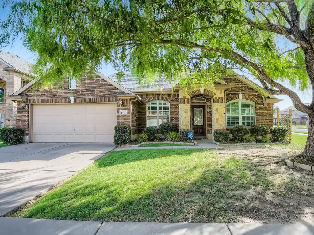 9110 Post Oak Court Arlington TX 76002