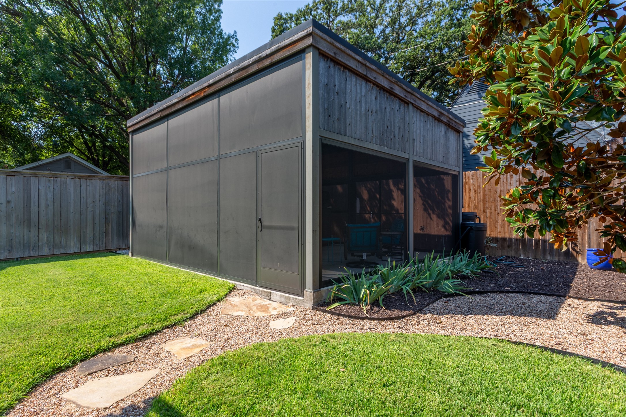 1204 Virginia Place Fort Worth TX 76107