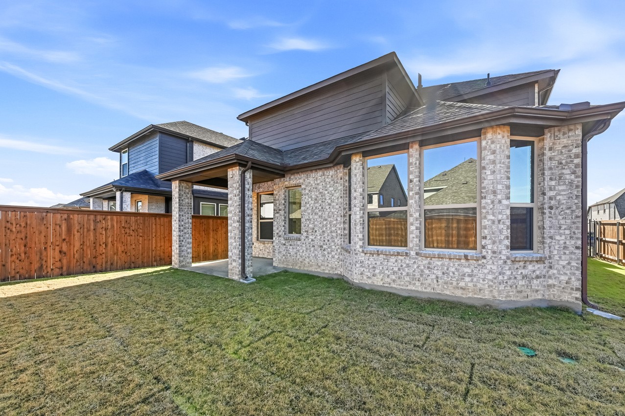 817 Stone Grove Road Lavon TX 75166