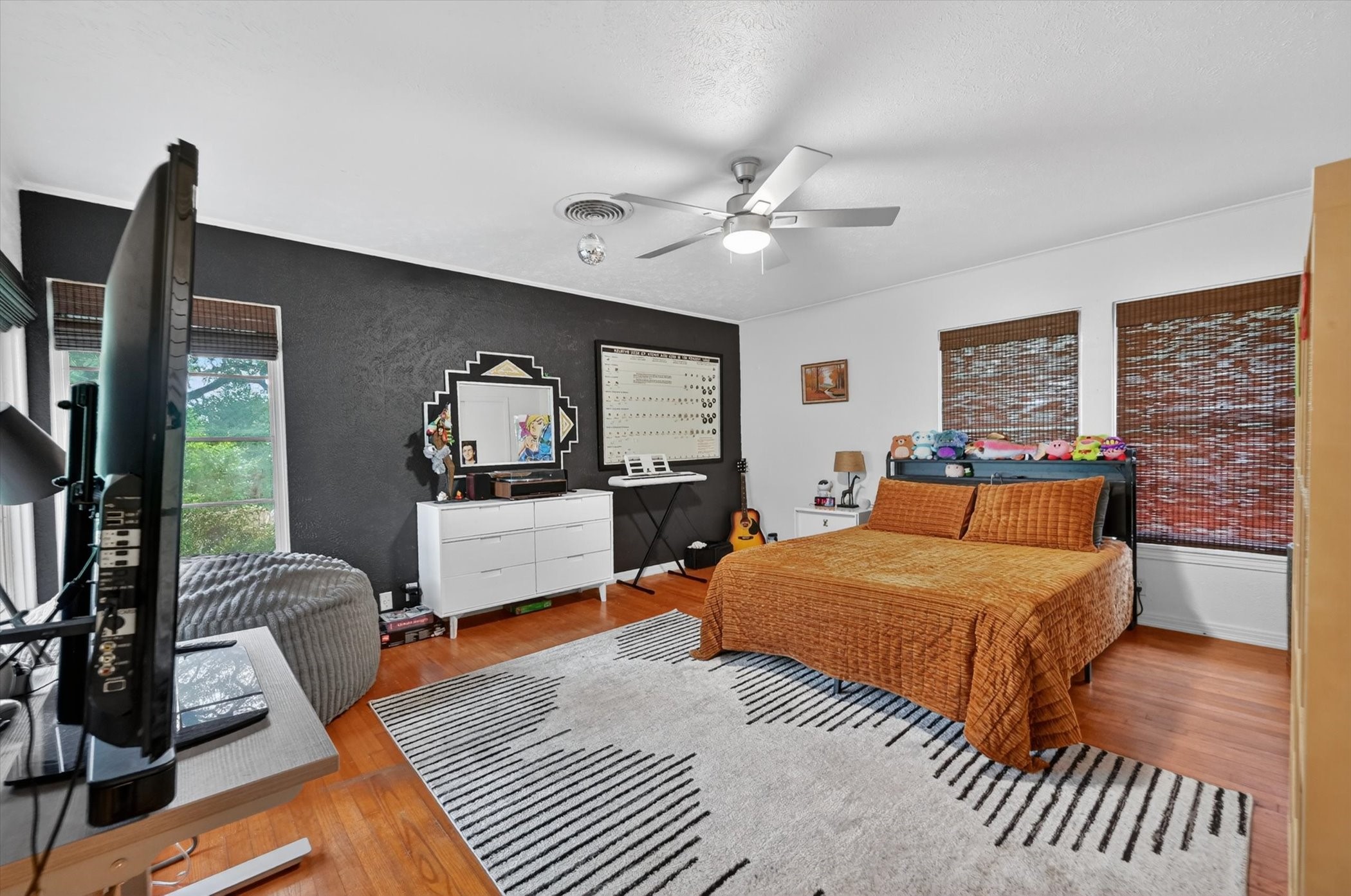 2039 W Lotus Avenue Fort Worth TX 76111