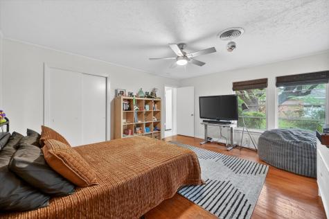 2039 W Lotus Avenue Fort Worth TX 76111