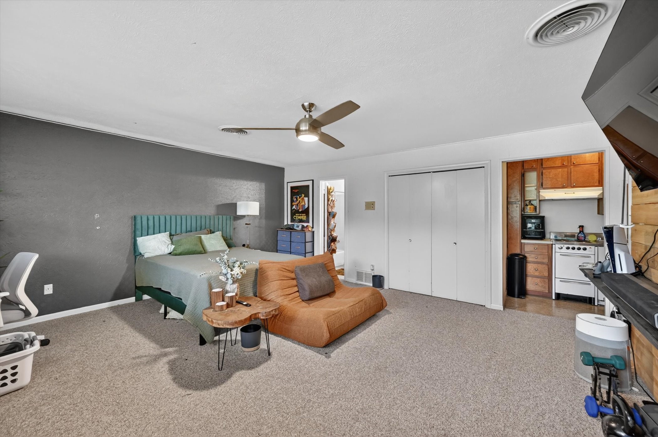 2039 W Lotus Avenue Fort Worth TX 76111