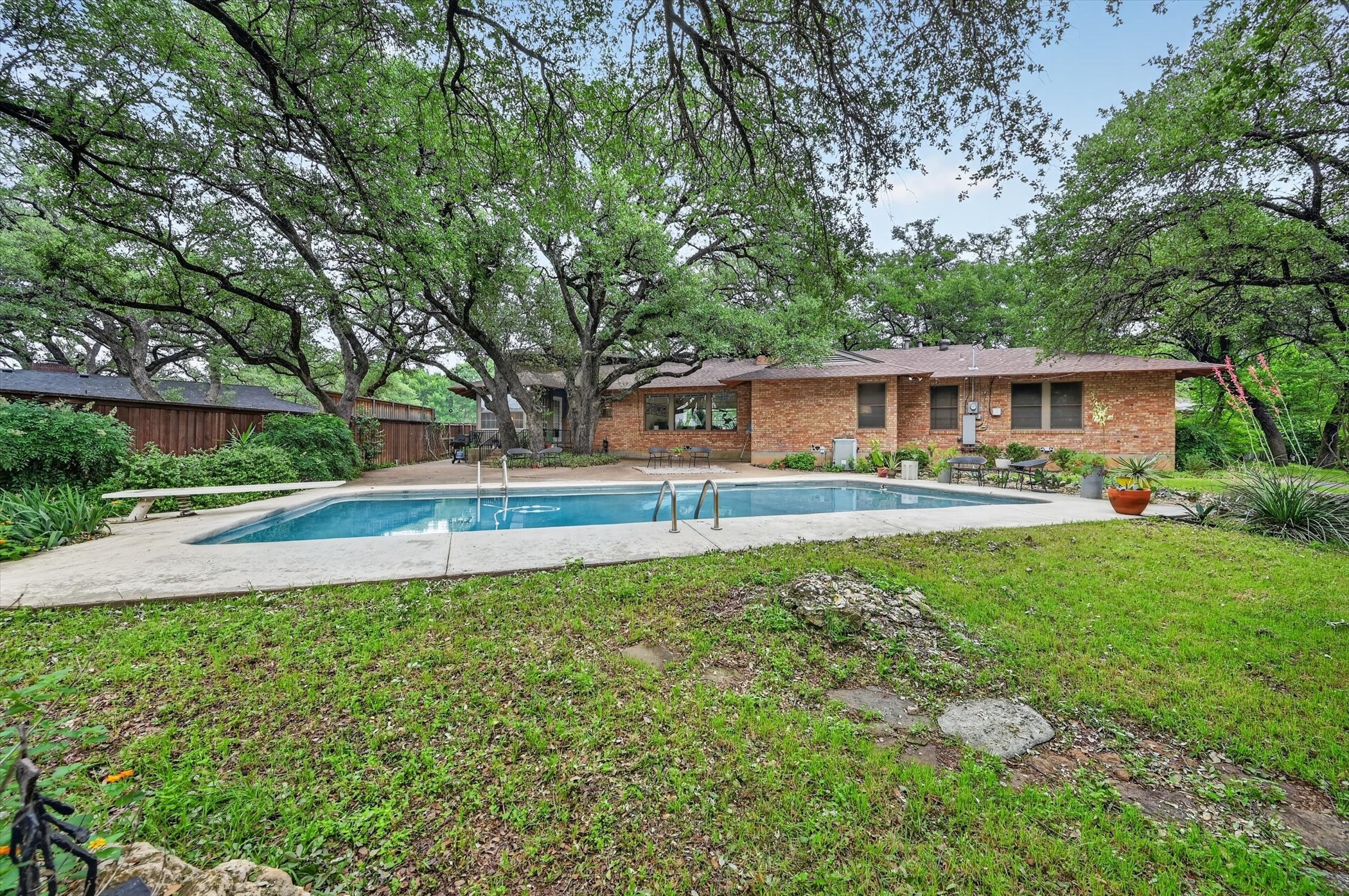 2039 W Lotus Avenue Fort Worth TX 76111
