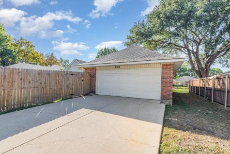 2015 Robin Hill Lane Carrollton TX 75007