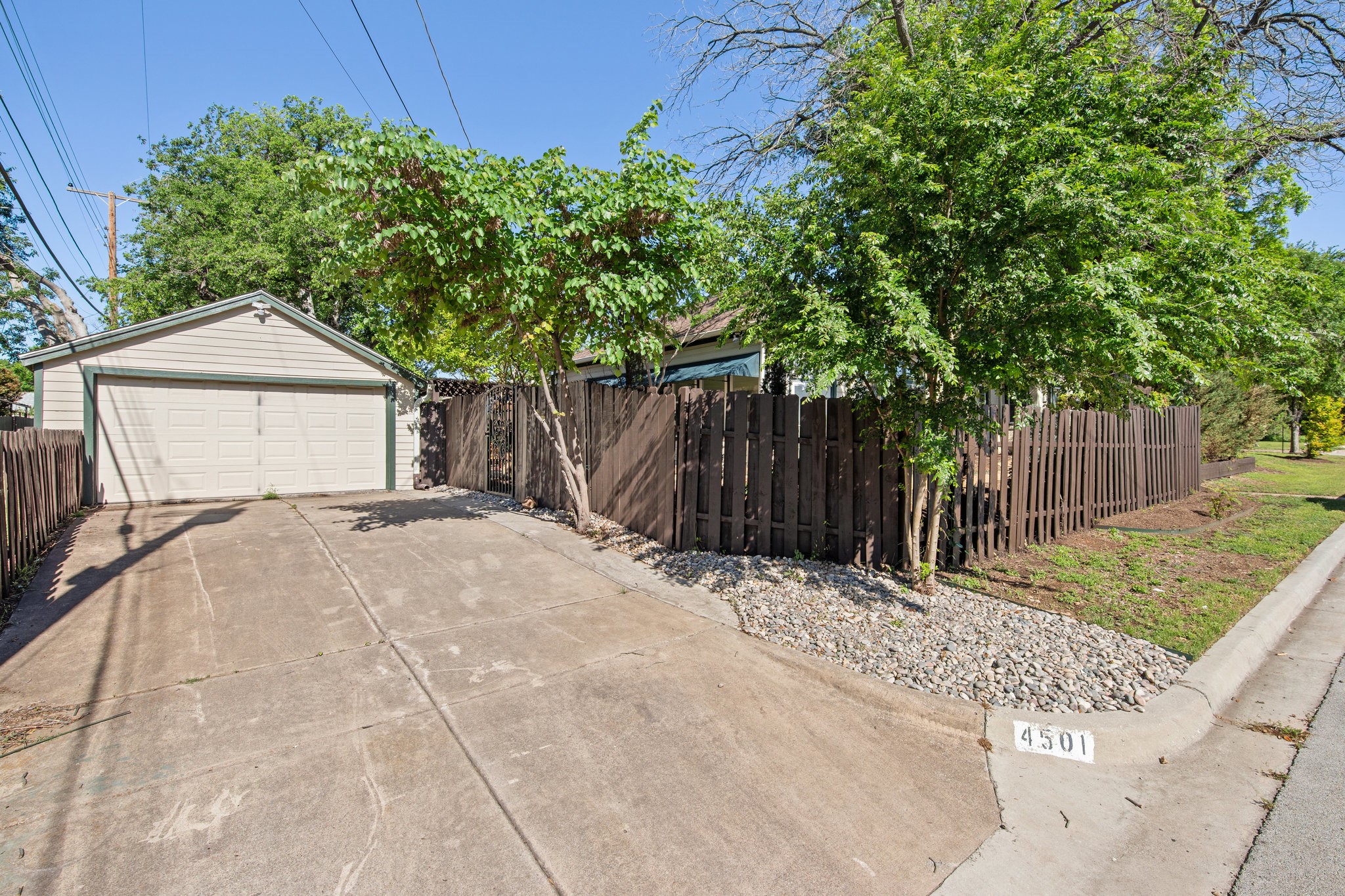 4501 Pershing Avenue Fort Worth TX 76107