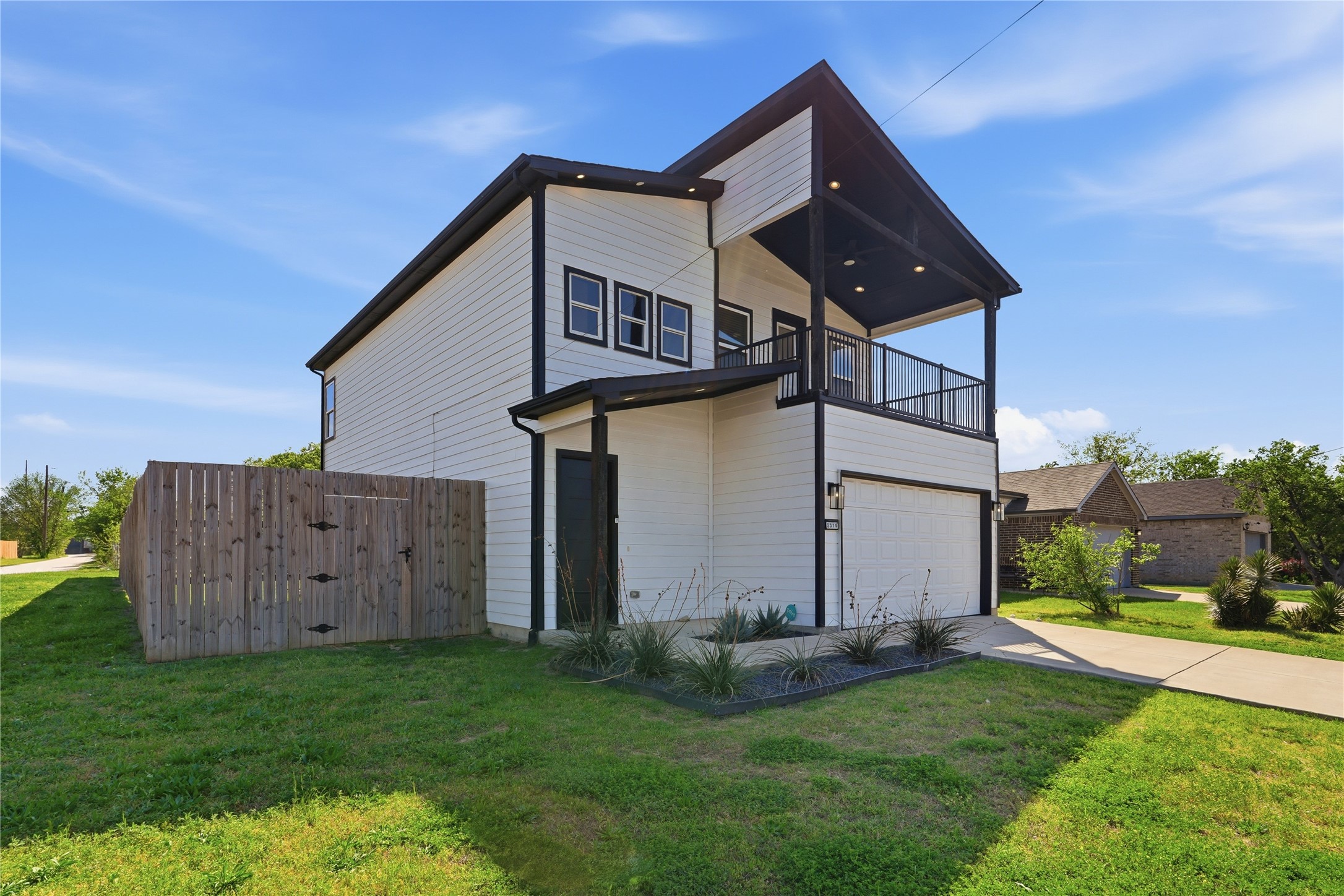 3316 Nomas Street Dallas TX 75212