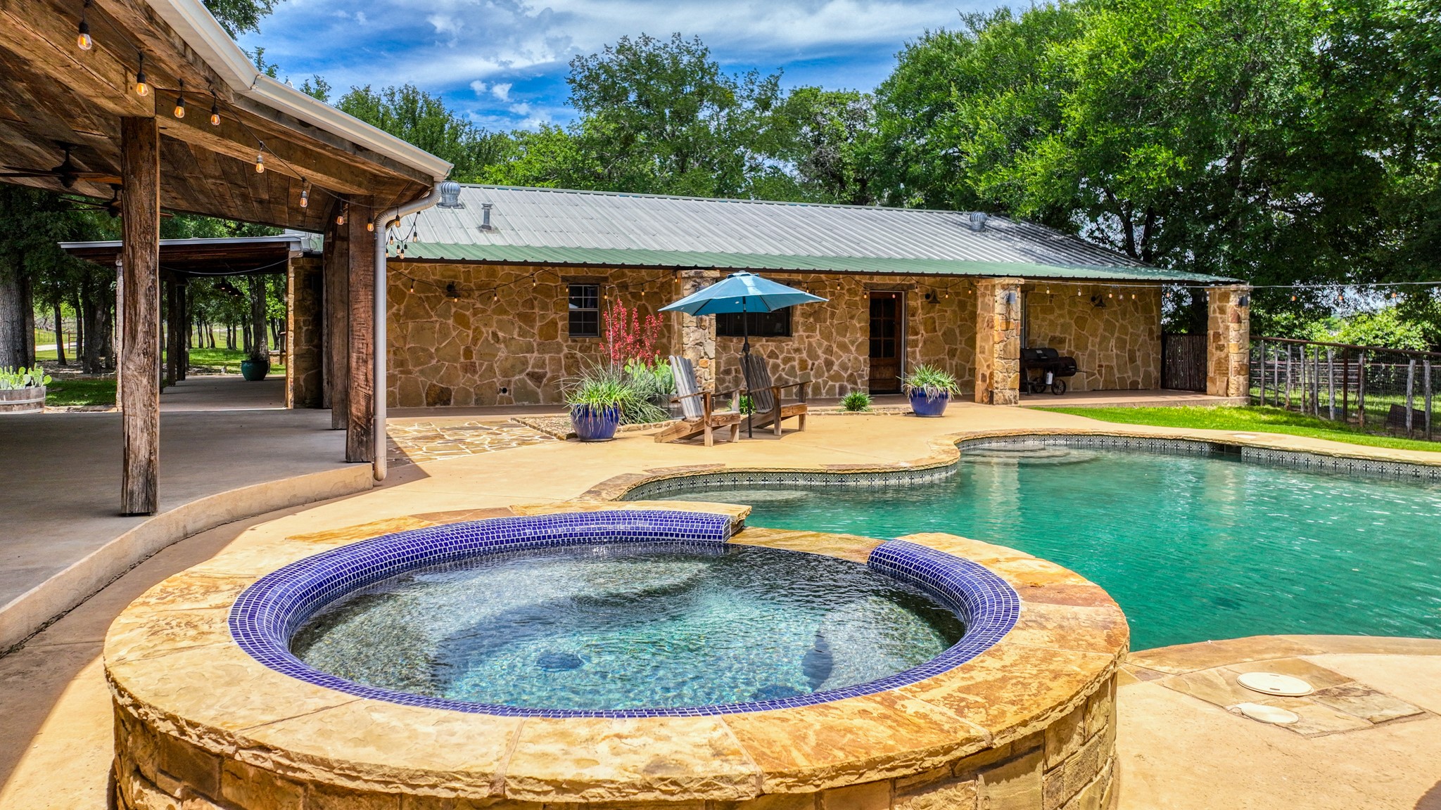 1060 Young Bend Road Brock TX 76087