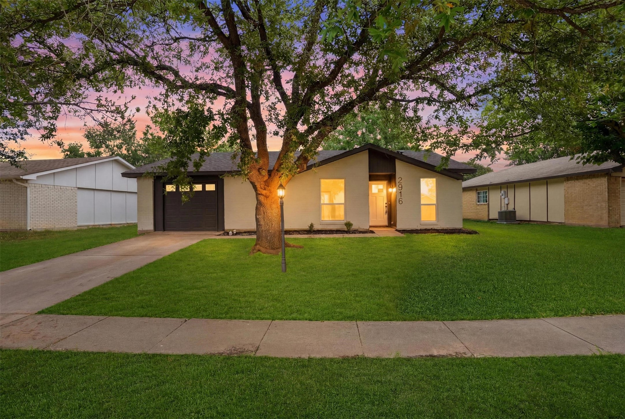 2916 Rayswood Drive Carrollton TX 75007