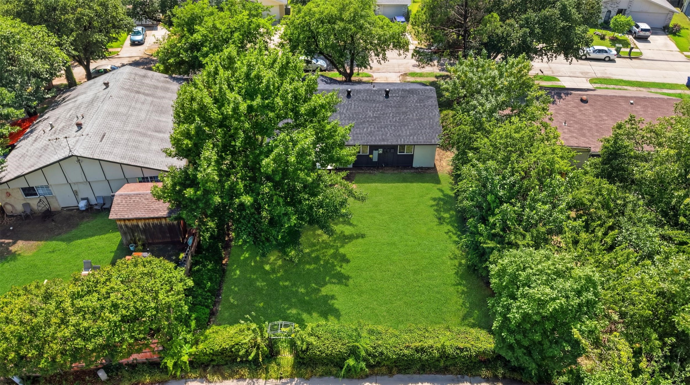 2916 Rayswood Drive Carrollton TX 75007