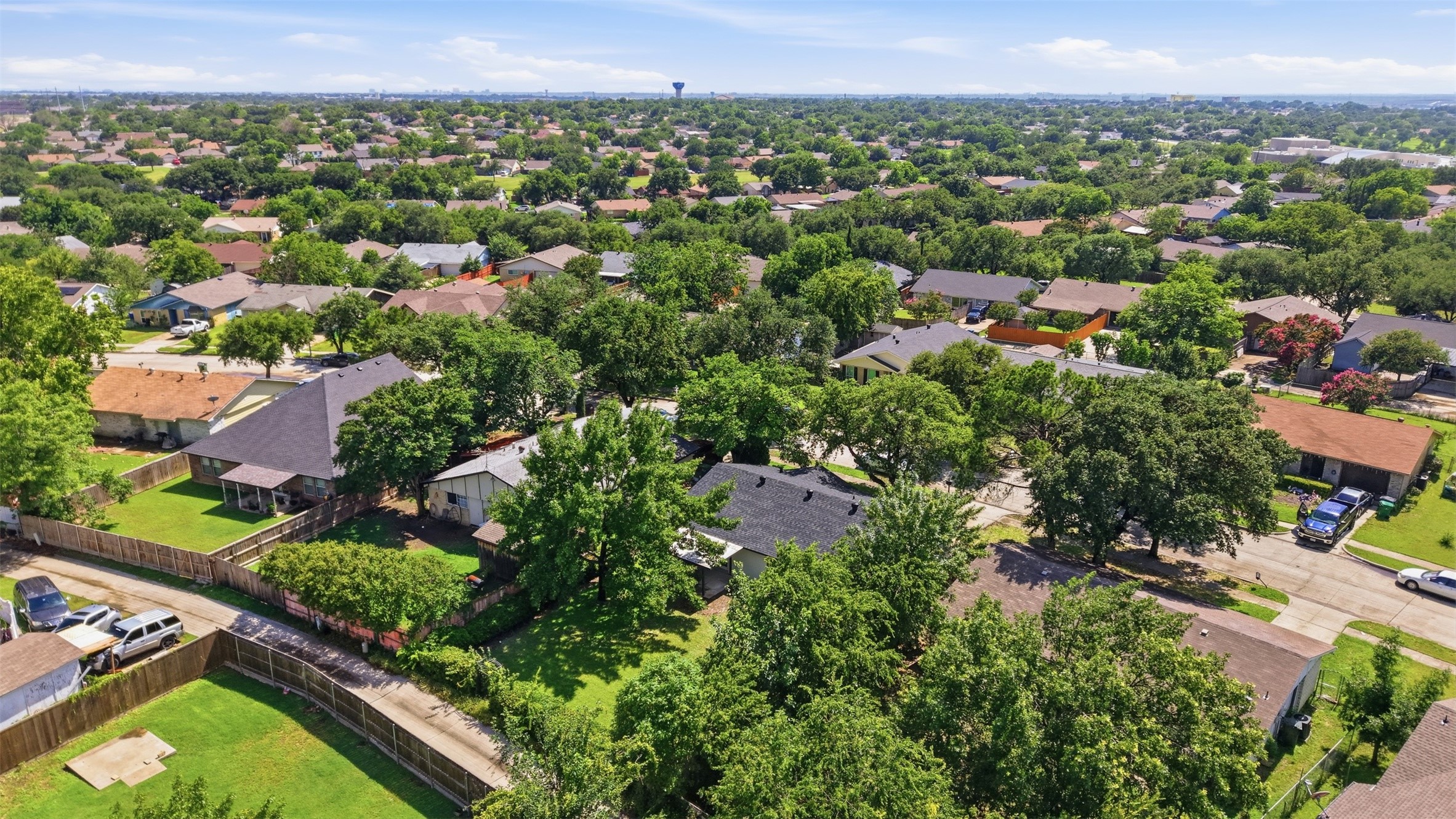 2916 Rayswood Drive Carrollton TX 75007